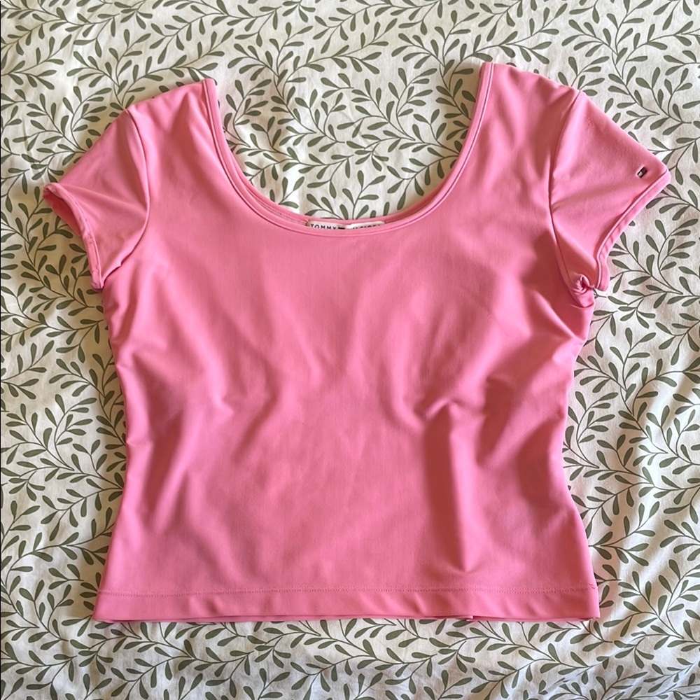 Tommy Hilfiger Pink Stretch Scoop Neck Tee – Size L